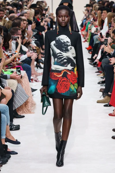 Look 4